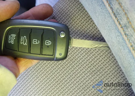 2021 Hyundai Accent Se z USA, uszkodzony, nr VIN 3KPC24A64ME150451